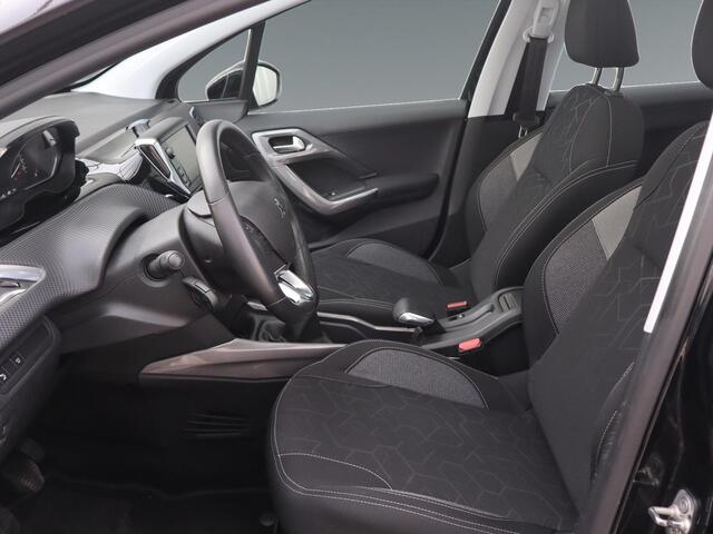 Peugeot 2008 Blue Lion 1.2 Turbo 110pk | NAVI | AIRCO | PANODAK |