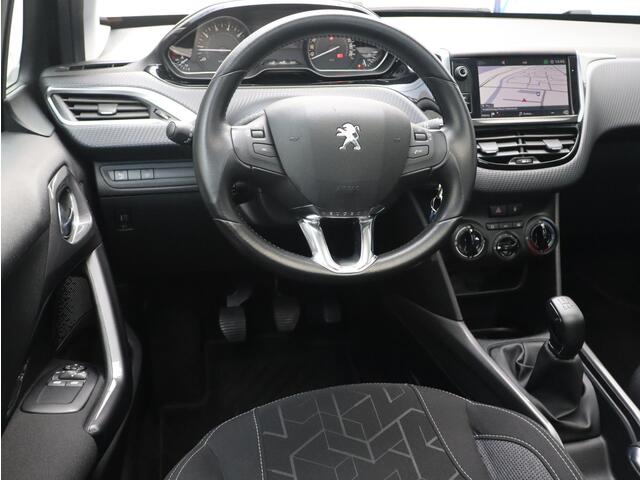 Peugeot 2008 Blue Lion 1.2 Turbo 110pk | NAVI | AIRCO | PANODAK |