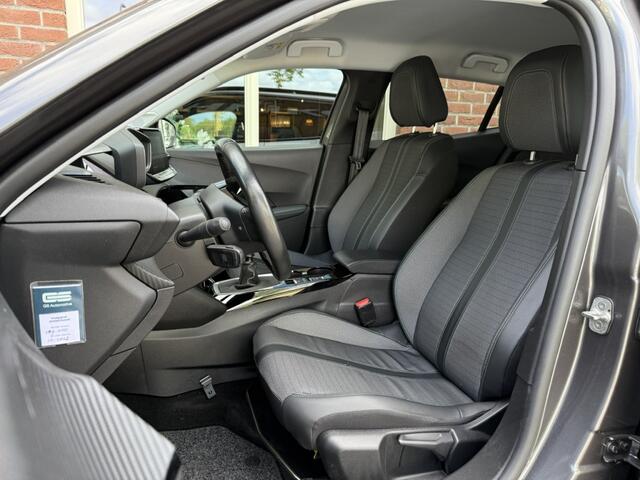 Peugeot 2008 1.2 PT Allure Pack STOELVERW. / CAMERA / CARPLAY / DAB / TREKHAA