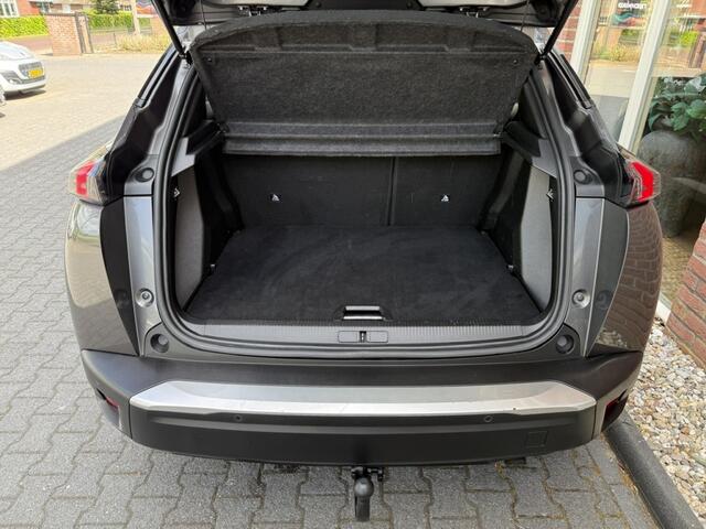 Peugeot 2008 1.2 PT Allure Pack STOELVERW. / CAMERA / CARPLAY / DAB / TREKHAA