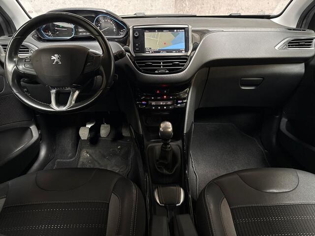 Peugeot 2008 1.2 PureTech Sport (APPLE CARPLAY, NAVIGATIE, CLIMATE, CAMERA, SPORTSTOELEN, LEDER, GETINT GLAS, CRUISE, NIEUWE APK, NIEUWSTAAT)