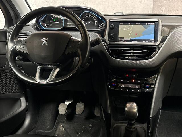 Peugeot 2008 1.2 PureTech Sport (APPLE CARPLAY, NAVIGATIE, CLIMATE, CAMERA, SPORTSTOELEN, LEDER, GETINT GLAS, CRUISE, NIEUWE APK, NIEUWSTAAT)
