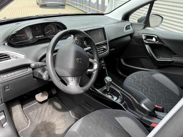 Peugeot 2008 1.2 PureTech Signature Vol Automaat!!! | Airco | PDC Achter | Navi | Bluetooth | Privacy Glas | Cruise | Apple Carplay/Android Auto | RIJKLAARPRIJS INCL 12 MAANDEN GARANTIE EN BEURT