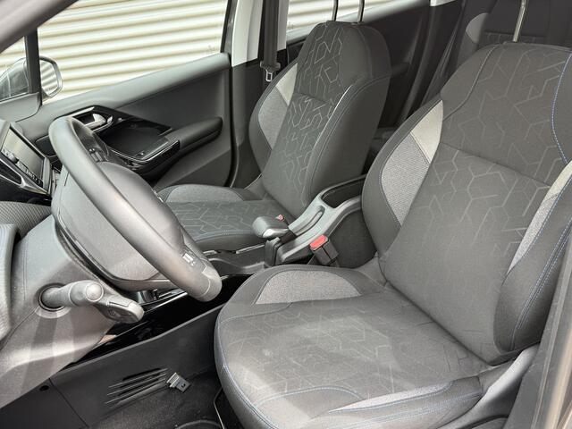 Peugeot 2008 1.2 PureTech Signature Vol Automaat!!! | Airco | PDC Achter | Navi | Bluetooth | Privacy Glas | Cruise | Apple Carplay/Android Auto | RIJKLAARPRIJS INCL 12 MAANDEN GARANTIE EN BEURT