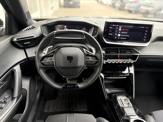 Peugeot 2008 1.2T 130pk Automaat GT | Achteruitrijcamera | Apple Carplay/Android Auto | 3D Cockpit | Climate Control | Privacy Glass