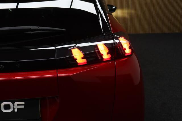 Peugeot 2008 1.2 PureTech Allure | Afneembare Trekhaak | Cruise-control | Camera | Clima | Navigatie | Full Led | Apple Carplay & Android Auto | LM Velgen | All-season Banden