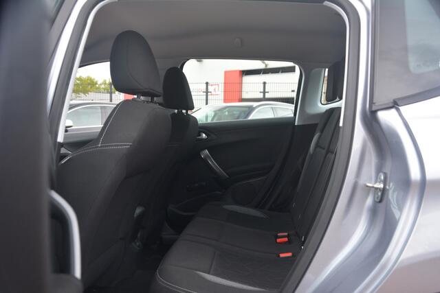 Peugeot 2008 1.2 PureTech Blue Lion | Navigatie | Airco | LED | Apple Carplay/Android Auto | Elek Ramen | NL auto!! |