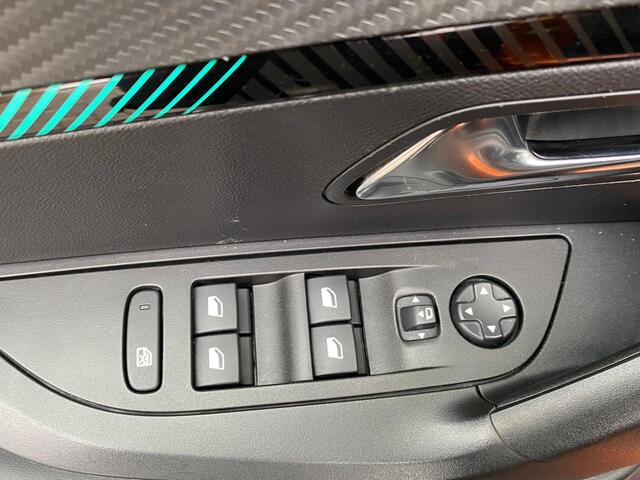 Peugeot 2008 1.2 PureTech Allure Pack