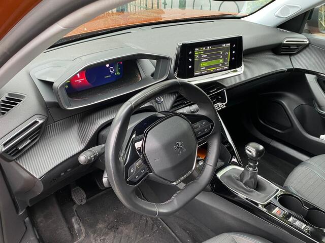 Peugeot 2008 1.2 PureTech Allure Pack