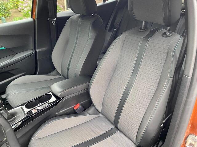 Peugeot 2008 1.2 PureTech Allure Pack