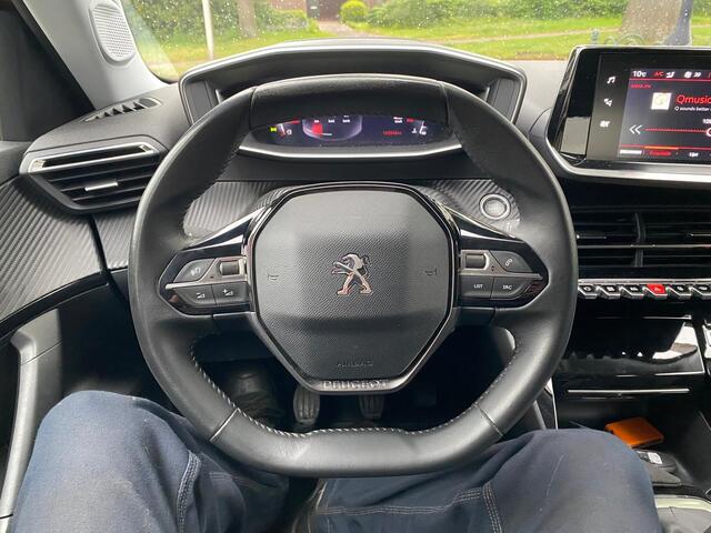 Peugeot 2008 1.2 PureTech Allure Pack