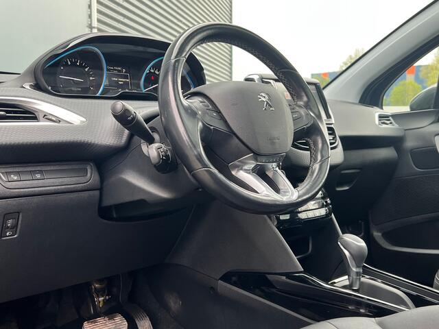 Peugeot 2008 BWJ 2018 | 1.2PT 111PK Allure AUTOMAAT | TREKHAAK | PANO DAK | CLIMA | NAVI | CAMERA A | LEDER/STOF | CARPLAY |