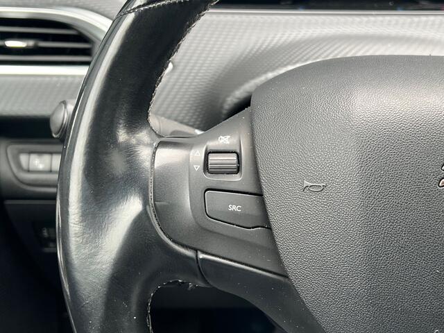 Peugeot 2008 BWJ 2018 | 1.2PT 111PK Allure AUTOMAAT | TREKHAAK | PANO DAK | CLIMA | NAVI | CAMERA A | LEDER/STOF | CARPLAY |