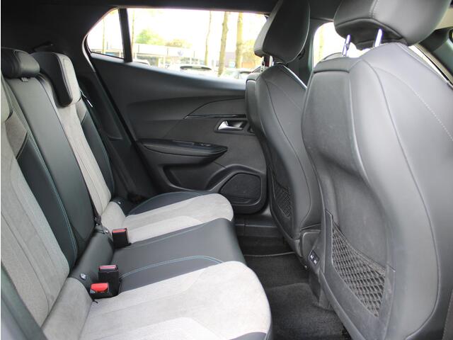 Peugeot 2008 1.2 PureTech GT Automaat | Navi / Camera / Alcantara