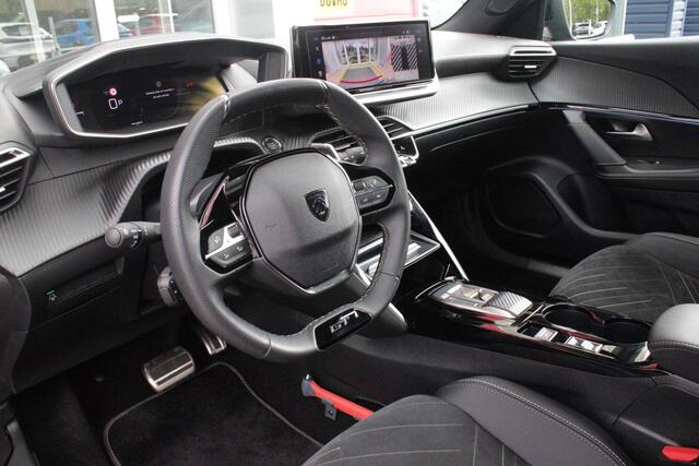 Peugeot 2008 1.2 Hybrid 145PK AUTOMAAT GT | ELEKTRISCH BEDIENBARE BESTUURDERSSTOEL | NAVIGATIE | FULL LED KOPLAMPEN | DRAADLOZE APPLE CARPLAY/ANDROID AUTO | ADAPTIVE CRUISE CONTROL | CAMERA VOOR + ACHTER | CLIMATE CONTROL | LICHTMETALEN VELGEN 17" | KEYLESS ENTRY/STAR