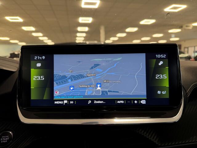 Peugeot 2008 1.2 PureTech GT-Line 130pk - Panorama - Navi - Trekhaak - ACC - LED - Camera - Stoelverwarming - Rijklaar