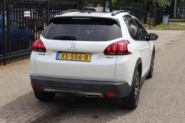 Peugeot 2008 1.2 PureTech Automaat GT-Line, Panorama!