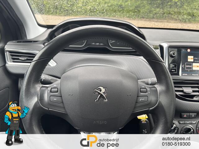 Peugeot 2008 1.2 PureTech Blue Lion GARANTIE/AUTOMAAT/PANORAMADAK/CARPLAY/CLIMA/PDC/LICHTMETAAL rijklaarprijs!