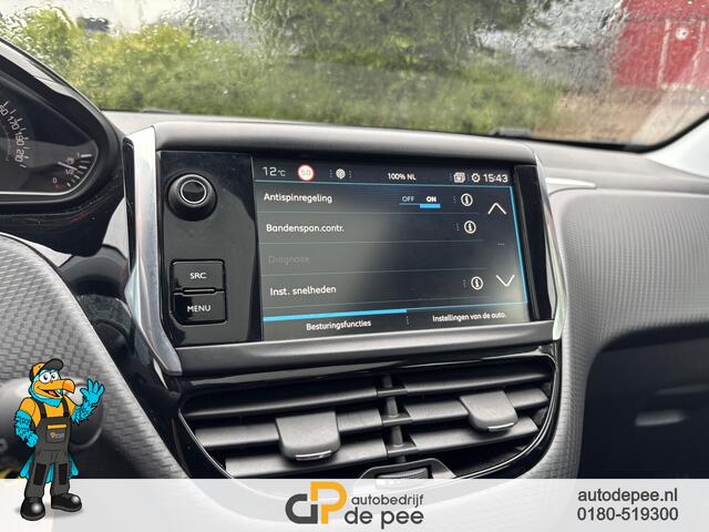 Peugeot 2008 1.2 PureTech Blue Lion GARANTIE/AUTOMAAT/PANORAMADAK/CARPLAY/CLIMA/PDC/LICHTMETAAL rijklaarprijs!