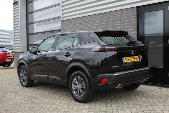 Peugeot 2008 1.2 PureTech Active Pack / Carplay / 360 Camera / Navigatie