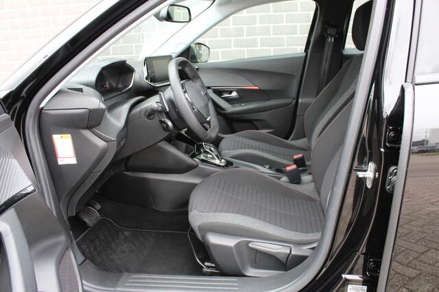Peugeot 2008 1.2 PureTech Active Pack / Carplay / 360 Camera / Navigatie