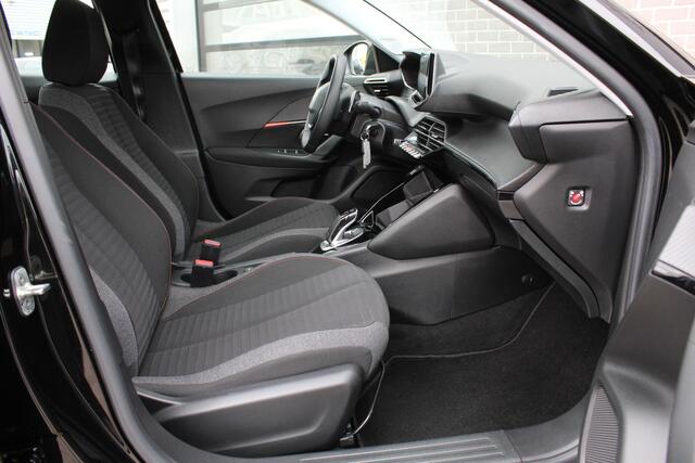 Peugeot 2008 1.2 PureTech Active Pack / Carplay / 360 Camera / Navigatie