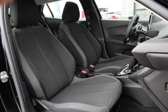 Peugeot 2008 1.2 PureTech Active Pack / Carplay / 360 Camera / Navigatie