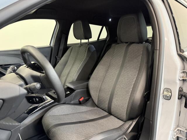 Peugeot 2008 1.2 PureTech 100 Allure Navigatie Apple Carplay/Android Auto Parkeersensoren Cruise Control Full LED Virtual Cockpit Climate Control Lichtmetalen velgen