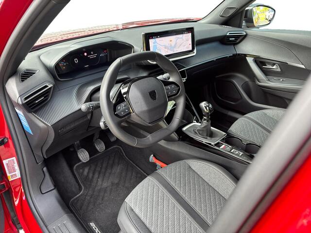 Peugeot 2008 Allure 1.2 Turbo 100pk | AFN. TREKHAAK | NAVI | CAMERA | CLIMA | CRUISE CONTROL | PDC V+A | LEDER/STOF |