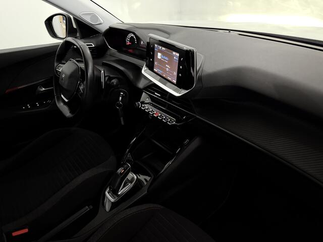 Peugeot 2008 1.2 PureTech Active Pack Apple carplay, Parkeersensoren, Stoelverwarming, Cruise control, Rijstrook correctie, Lichtmetalen velgen