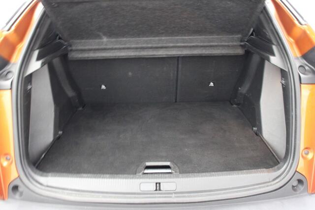 Peugeot 2008 1.2 PureTech Allure - Carplay, Clima, Cruise, Half Leer