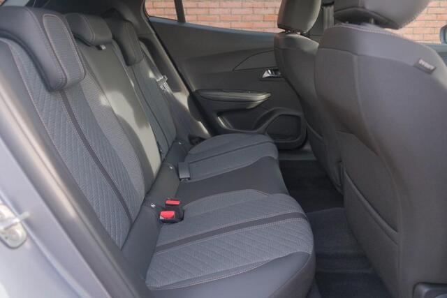 Peugeot 2008 1.2 Hybrid 145pk e-DCS6 Allure | Navi | App Connect | Adaptive Cruise | Camera | Blind Spot | PDC