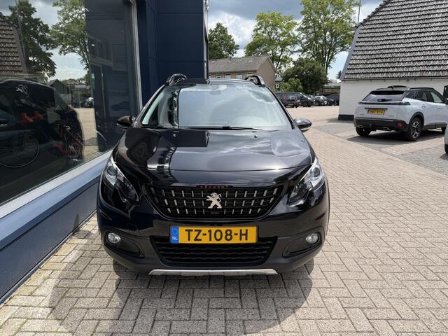 Peugeot 2008 1.2 Turbo 110 PK GT-Line | Vol-Automaat | Full Map Navigatie | Panoramadak | Parkeersensoren | Apple Carplay | Grip Control met 4-Seizoen Banden | Trekhaak 1200KG | Climate Control.