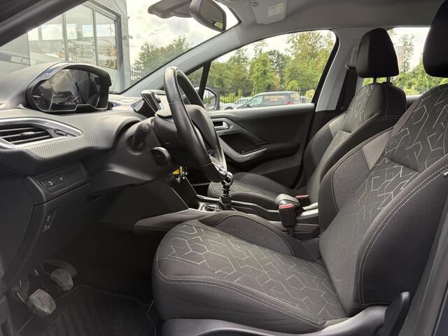 Peugeot 2008 1.2 PureTech Blue Lion 2e Eigenaar,131pk,Carplay,Navi,Dealer Onderhouden,6 Bak,D-riem vv in 2024,Pdc,N.A.P,Apk tot 04-2027