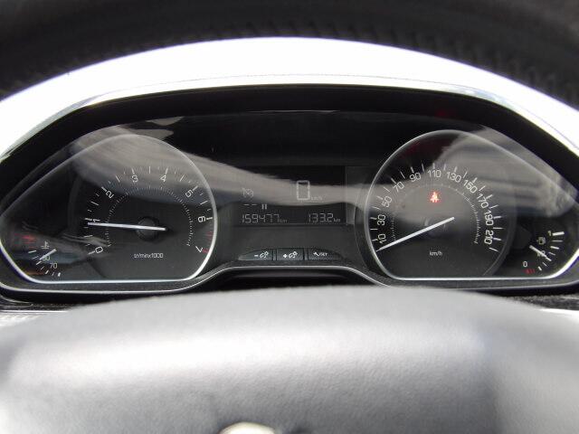 Peugeot 2008 BWJ 2017 | 1.2T 111PK Blue Lion | TREKHAAK | NAVI | CRUISE | AIRCO | CARPLAY |