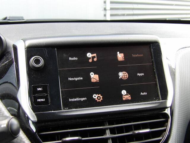 Peugeot 2008 BWJ 2017 | 1.2T 111PK Blue Lion | TREKHAAK | NAVI | CRUISE | AIRCO | CARPLAY |