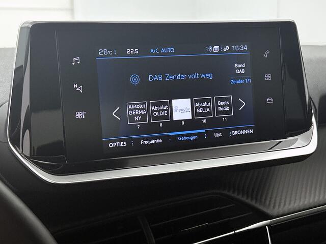 Peugeot 2008 100 pk Allure | Rijklaar | Parkeerhulp | Apple Carplay | 17" LMV |