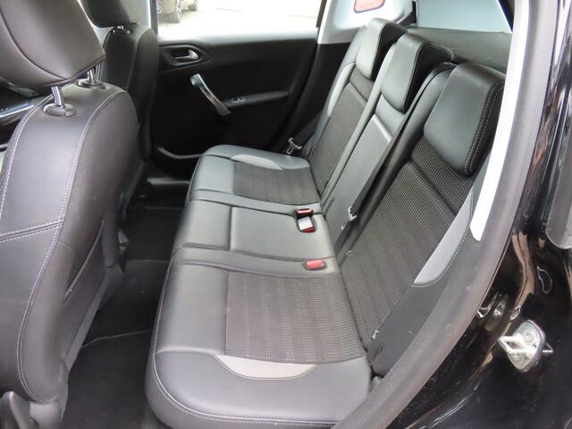 Peugeot 2008 1.2 Automaat Allure*Navi*ECC*EXPORT/EX.BPM*