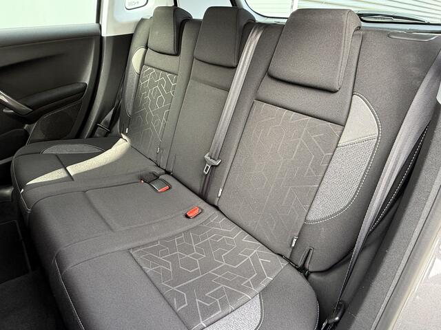 Peugeot 2008 BWJ 2018 | 1.2PT 110PK Blue Lion AUTOMAAT | NWE APK | AIRCO | NAVI | CRUISE | PDC | CARPLAY | DAB+ |