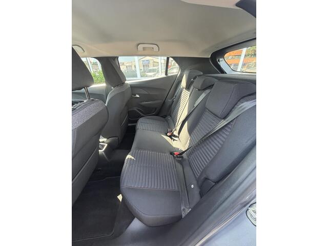 Peugeot 2008 PureTech 100 Allure |Navigatie|CarPlay|