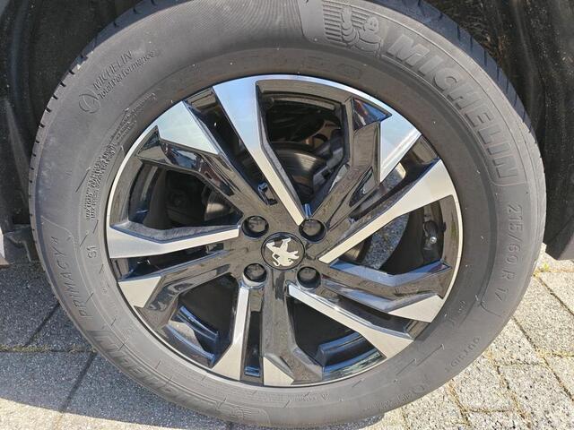 Peugeot 2008 1.2 PureTech Allure Pack | Camera | Apple carplay & Android auto | Cruise control
