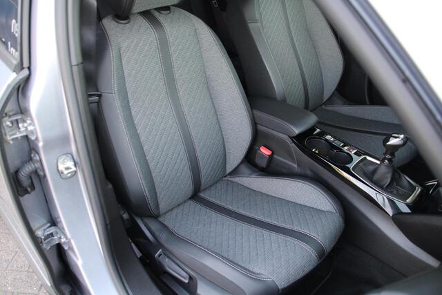Peugeot 2008 1.2 PureTech 100 Allure Airco Carplay Rondom sensoren 17539km Nieuwstaat