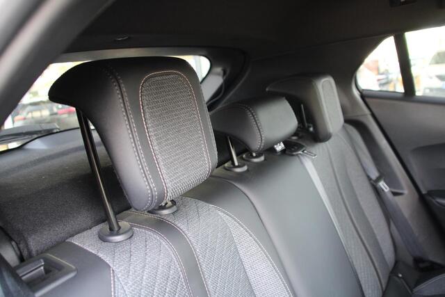 Peugeot 2008 1.2 PureTech 100 Allure Airco Carplay Rondom sensoren 17539km Nieuwstaat