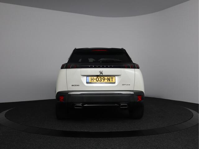 Peugeot 2008 1.2 PureTech GT-Line 130pk | Automaat | Glazen schuif-kanteldak