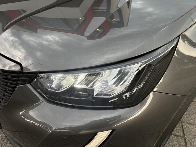 Peugeot 2008 1.2 PureTech Style | Navi | Camera | Trekhaak | 40.932 km Dealeronderhouden