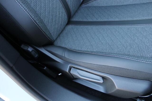 Peugeot 2008 1.2 PureTech 100pk Allure Airco Navi Camera Carplay 21.399km Zeer mooi