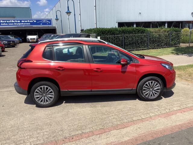 Peugeot 2008 1.2 PURET. BLUE LION