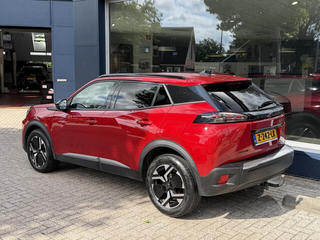 Peugeot 2008 1.2 Turbo 100 PK Allure | Facelift Model | Trekhaak 1200KG | Navigatie | LED Verlichting | Cruise Control | Hoge Zitpositie | Parkeersensoren | DAB | Digitaal Dashboard | Half Lederen stoelen | Lichtmetalen Velgen 17 inch |