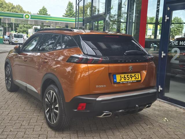 Peugeot 2008 1.2 PureTech 130PK Allure AUTOMAAT | Trekhaak | Navigatie | Climate Control | Cruise Control | Parkeersensoren + Camera