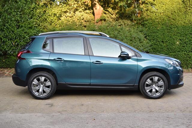 Peugeot 2008 1.2 PureTech Blue Lion | Pano | LED | Camera